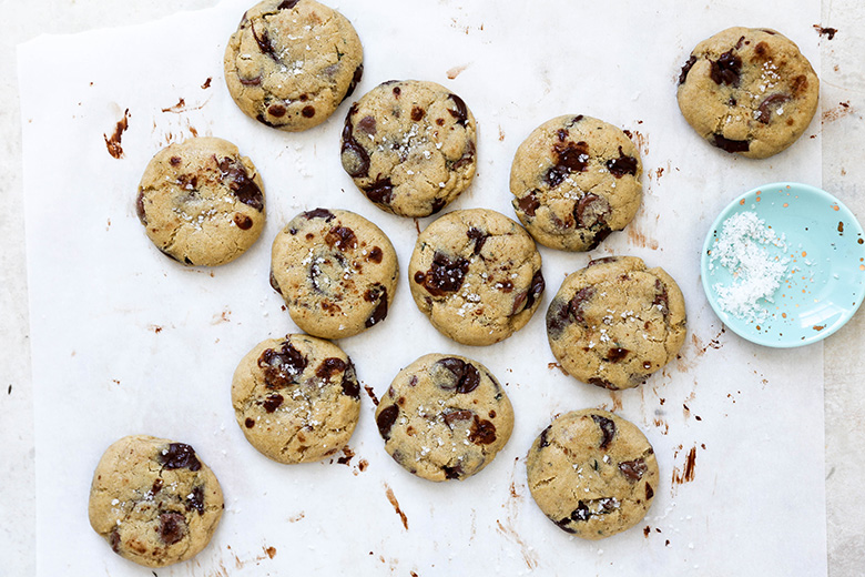 Salted Thyme Chocolate Chip Cookies | www.floatingkitchen.net