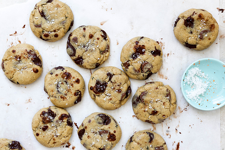 Salted Thyme Chocolate Chip Cookies | www.floatingkitchen.net