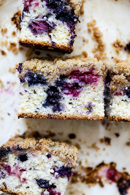 Mixed Berry Buckle | www.floatingkitchen.net