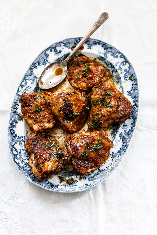 Balsamic Roasted Chicken Thighs | www.floatingkitchen.net