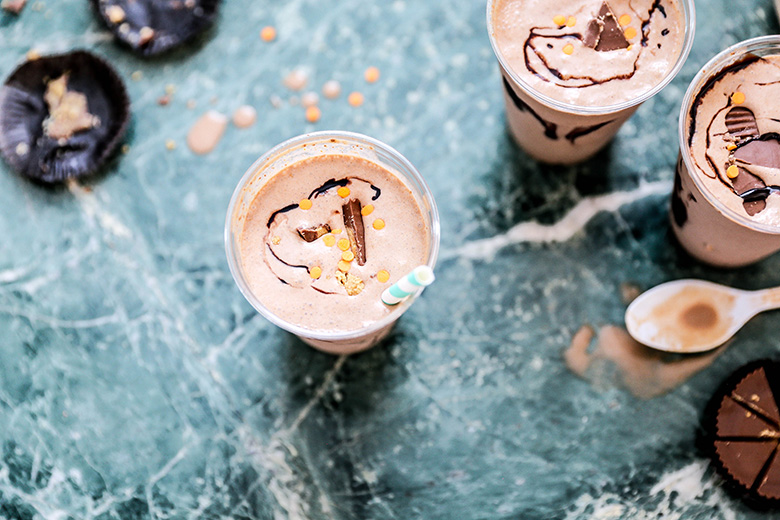 Pumpkin Peanut Butter Cup Milkshakes | www.floatingkitchen.net