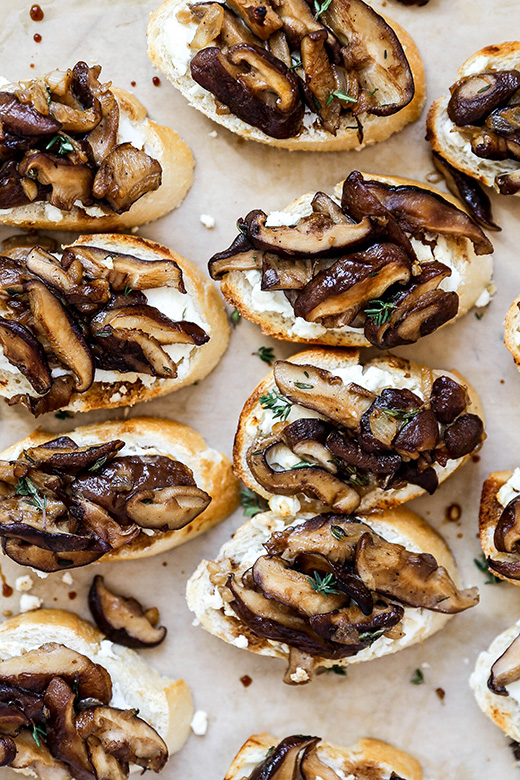 Mushroom and Goat Cheese Crostini | www.floatingkitchen.net