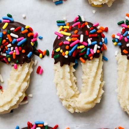 My Favorite Cream Cheese Spritz Cookies | www.floatingkitchen.net