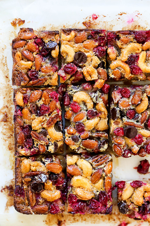 Salted Nut, Cranberry and Chocolate Bars with Brown Sugar Cookie Crust | www.floatingkitchen.net