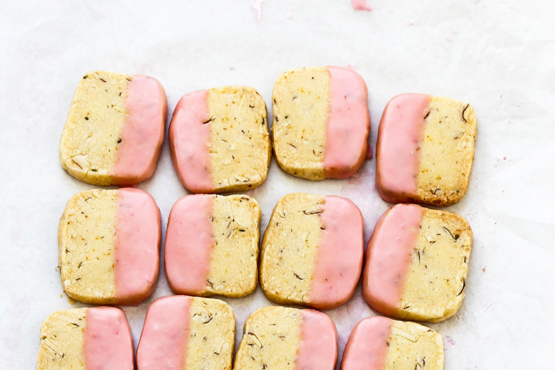 Blood Orange, Almond and Rosemary Slice and Bake Shortbread Cookies | www.floatingkitchen.net