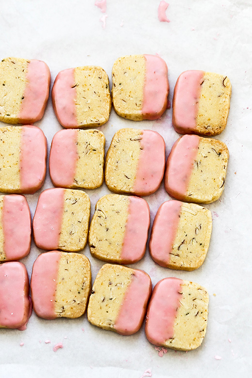 Blood Orange, Almond and Rosemary Slice and Bake Shortbread Cookies | www.floatingkitchen.net