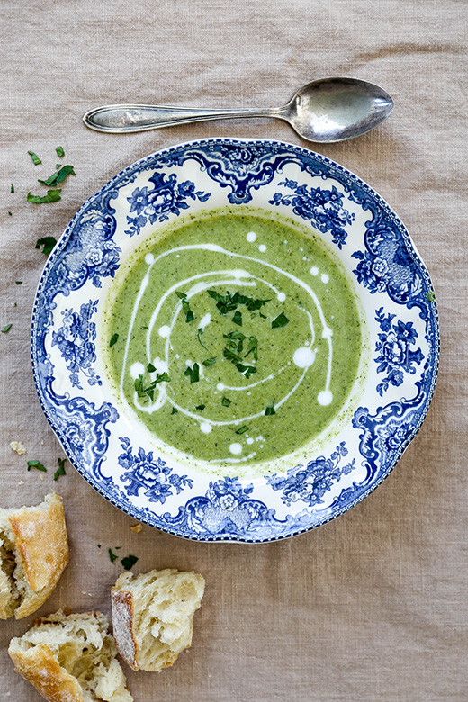 Creamy Broccoli Celery Soup with Coconut | www.floatingkitchen.net