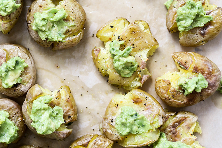 Smashed Potatoes with Spicy Guacamole | www.floatingkitchen.net