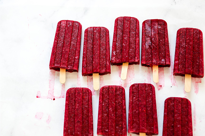 Mixed Berry Sour Ale Popsicles | www.floatingkitchen.net