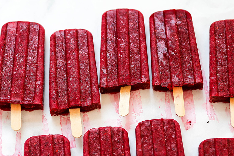 Mixed Berry Sour Ale Popsicles | www.floatingkitchen.net
