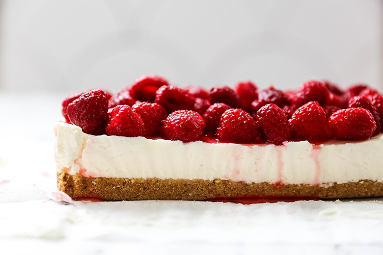 Small Batch No-Bake White Chocolate and Lavender Cheesecake with Raspberries | www.floatingkitchen.net