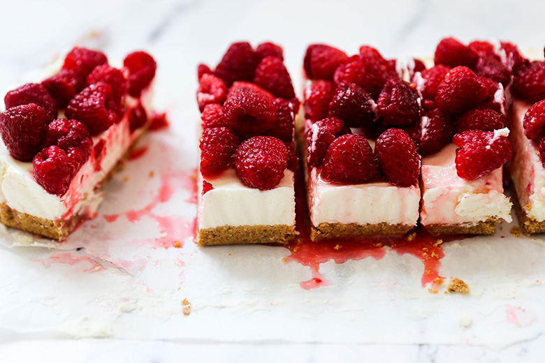 Small Batch No-Bake White Chocolate and Lavender Cheesecake with Raspberries | www.floatingkitchen.net