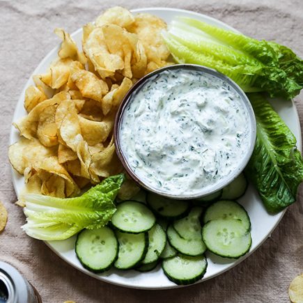 Garden Fresh Herb Yogurt Dip | www.floatingkitchen.net