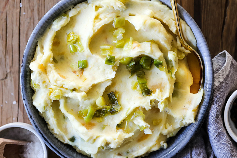 Sour Cream Mashed Potatoes and Turnips with Sautéed Leeks | www.floatingkitchen.net