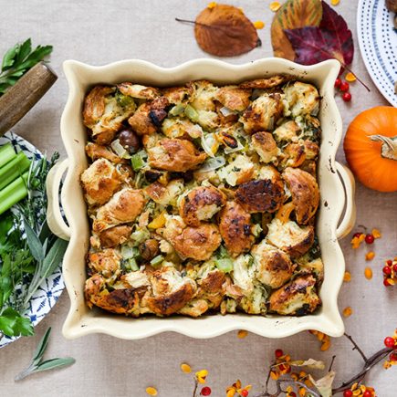 Fennel and Fresh Herb Stuffing with Chestnuts and Apricots | www.floatingkitchen.net