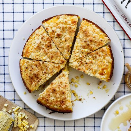 Cornbread with Fresh Corn and Crumble Topping | www.floatingkitchen.net