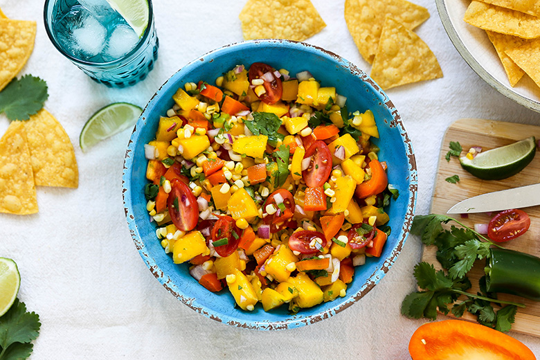 Fresh Corn and Mango Salad | www.floatingkitchen.net