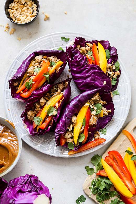 Thai Chicken Cabbage Wraps with Peanut Sauce | www.floatingkitchen.net