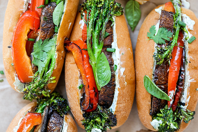 Grilled Mushroom, Pepper and Broccolini Veggie Dogs | www.floatingkitchen.net