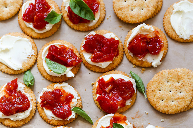 Cherry Tomato Jam and Cream Cheese Crackers | www.floatingkitchen.net