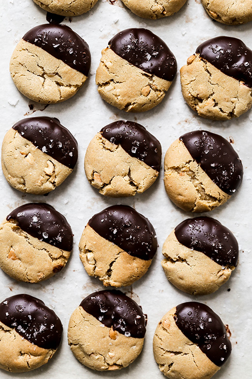 Chocolate-Dipped Salted Cashew Cookies | www.floatingkitchen.net