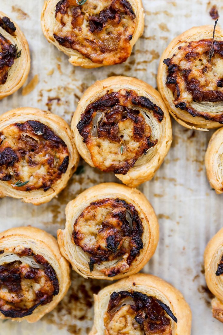 French Onion Puff Pastry Pinwheels | www.floatingkitchen.net