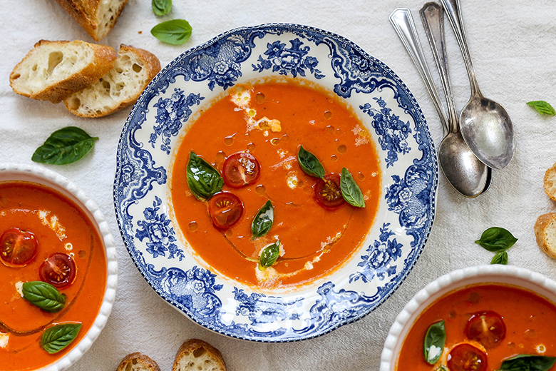 Roasted Tomato and Red Pepper Soup | www.floatingkitchen.net