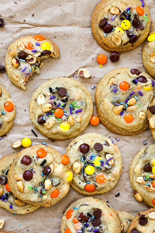 Peanuty Chocolate Chip Cookies | www.floatingkitchen.net