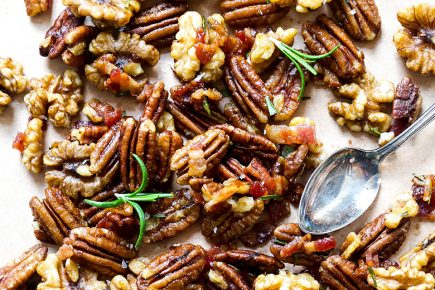 Bacon Rosemary Roasted Nuts | www.floatingkitchen.net