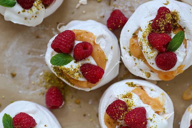 Pistachio Pavlovas with Papaya Curd and Raspberries | www.floatingkitchen.net